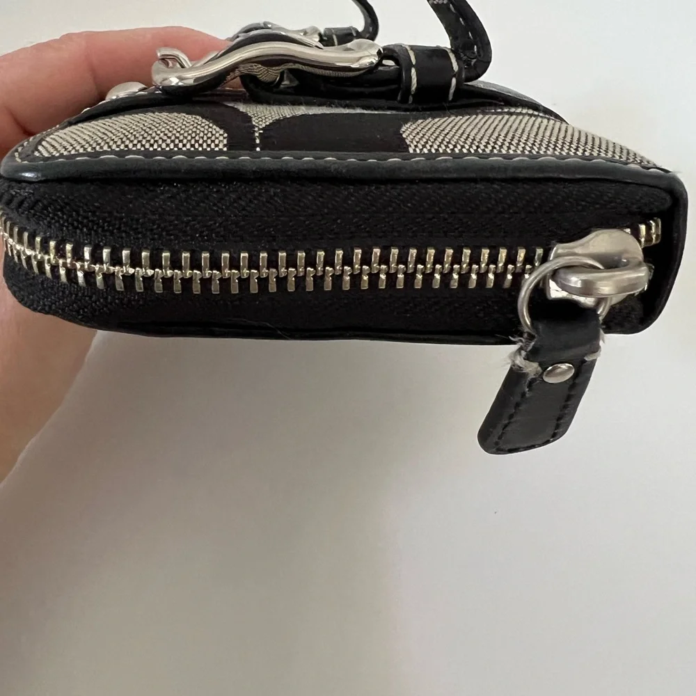 Coach Zip-around Wallet - Picture 3 of 7